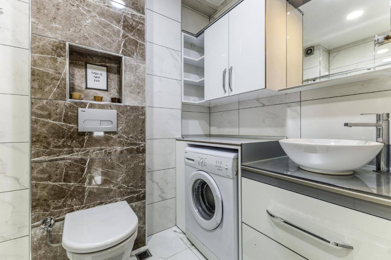 شقة Spacious Flat Near Bagdat Avenue In Suadiye اسطنبول المظهر الخارجي الصورة