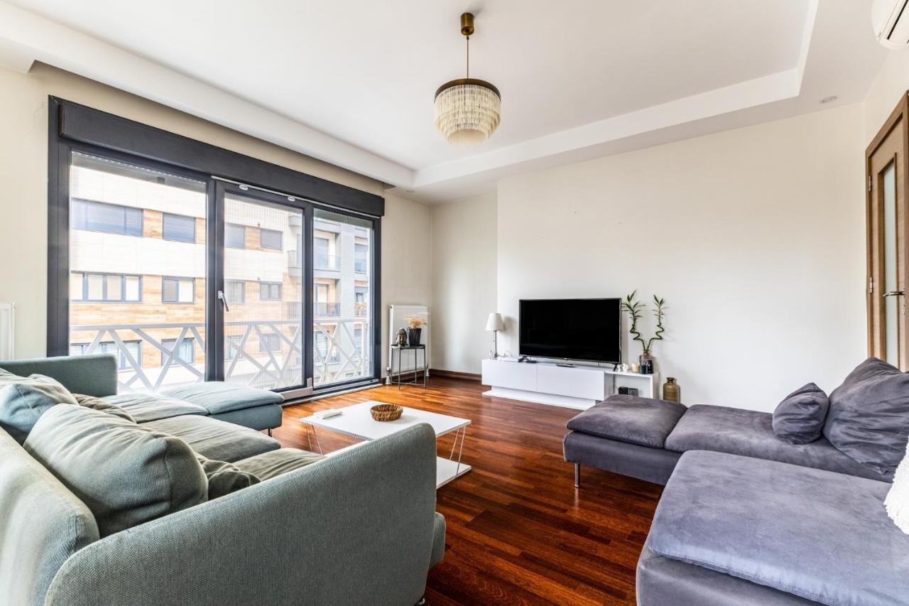 شقة Spacious Flat Near Bagdat Avenue In Suadiye اسطنبول المظهر الخارجي الصورة