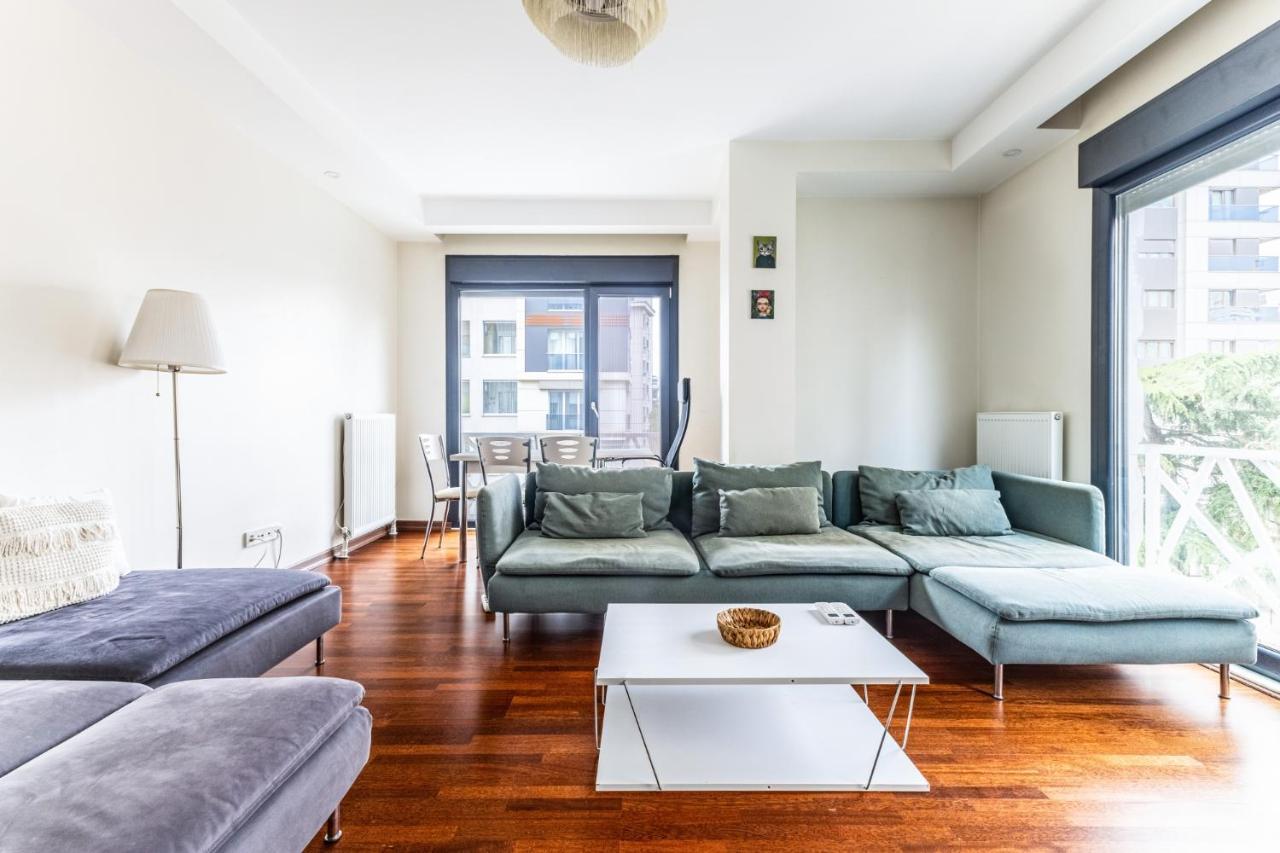شقة Spacious Flat Near Bagdat Avenue In Suadiye اسطنبول المظهر الخارجي الصورة